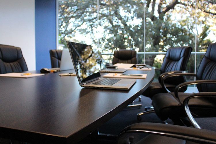 خدمات مشاوره و آموزش